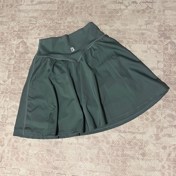 Buffbunny Succulent Skort - Picture 2 of 3